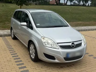 Opel Zafira 2009 (miniatűr)