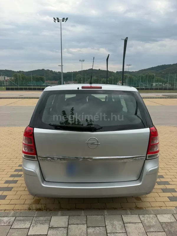 Opel Zafira 2009