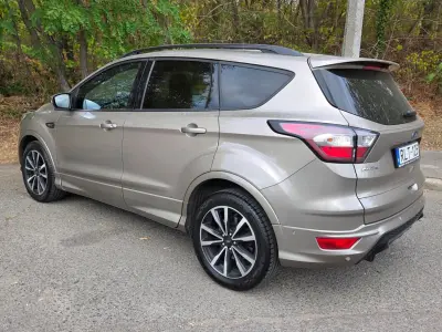 Ford Kuga 2019 (miniatűr)