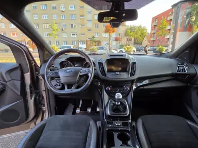 Ford Kuga 2019 (miniatűr)