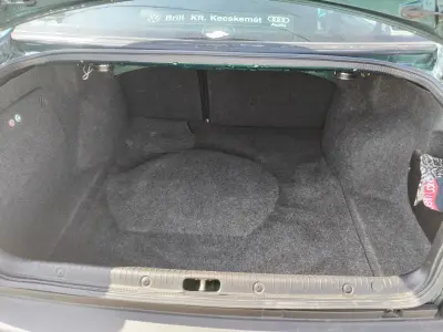Volkswagen Vento 1997 (miniatűr)