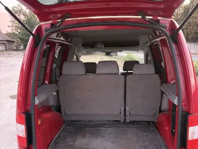 Volkswagen Caddy 2005 (miniatűr)