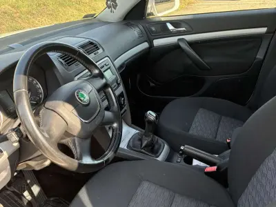 Skoda Octavia 2012 (miniatűr)