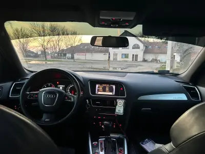 Audi Q5 2011 (miniatűr)