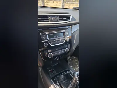 Nissan X-Trail 2016 (miniatűr)