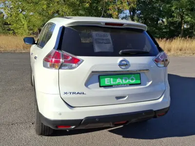 Nissan X-Trail 2016 (miniatűr)