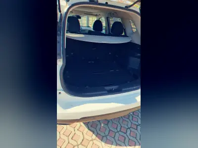 Nissan X-Trail 2016 (miniatűr)