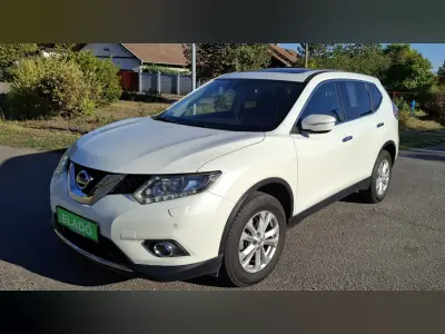 Nissan X-Trail 2016 (miniatűr)