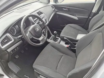 Suzuki (SX4) S-Cross 2017 (miniatűr)