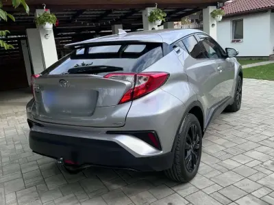 Toyota C-HR 2017 (miniatűr)