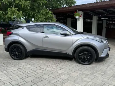 Toyota C-HR 2017 (miniatűr)