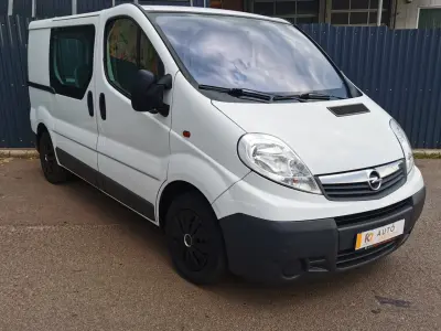 Opel Vivaro 2014 (miniatűr)