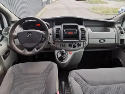 Opel Vivaro 2014 (miniatűr)