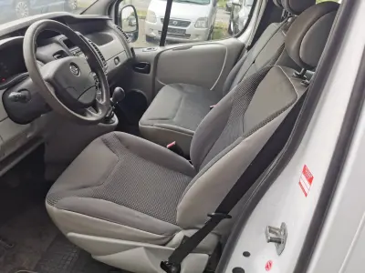 Opel Vivaro 2014 (miniatűr)