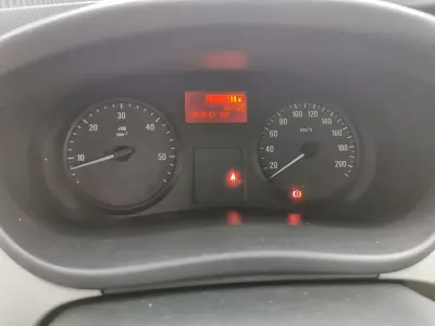 Opel Vivaro 2014 (miniatűr)