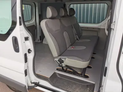 Opel Vivaro 2014 (miniatűr)