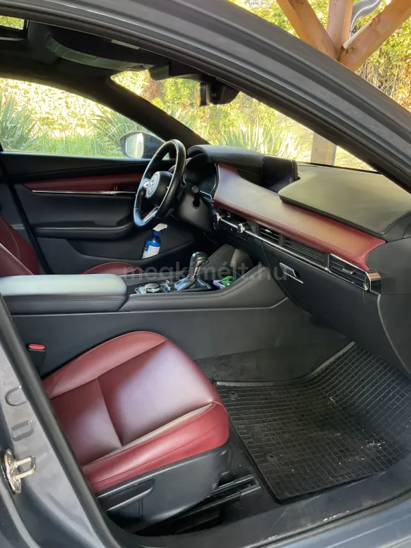 Mazda 3 2023