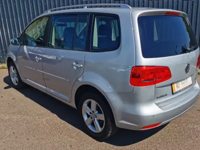 Volkswagen Touran 2012 (miniatűr)