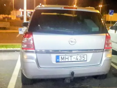 Opel Zafira 2013 (miniatűr)