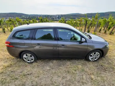 Peugeot 308 2019 (miniatűr)