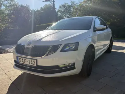 Skoda Octavia ferdehárú