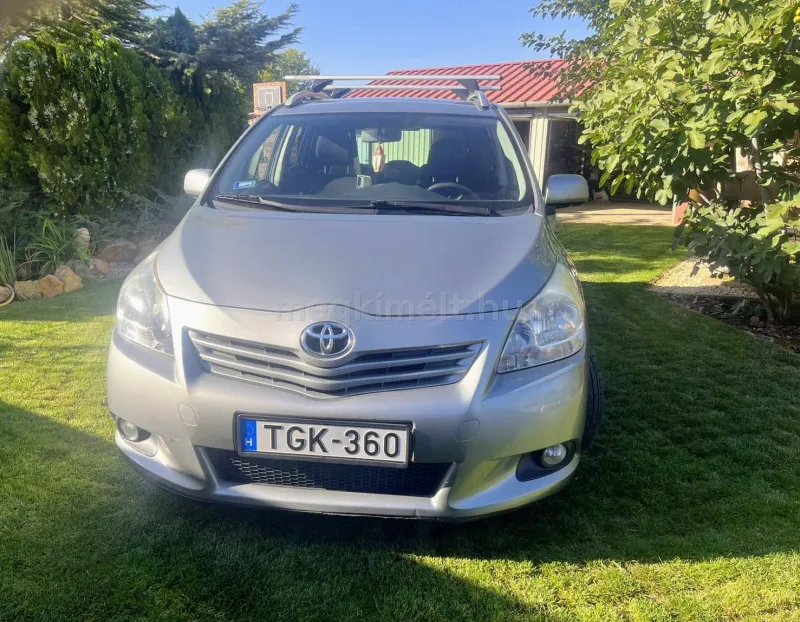 Toyota Verso 2012