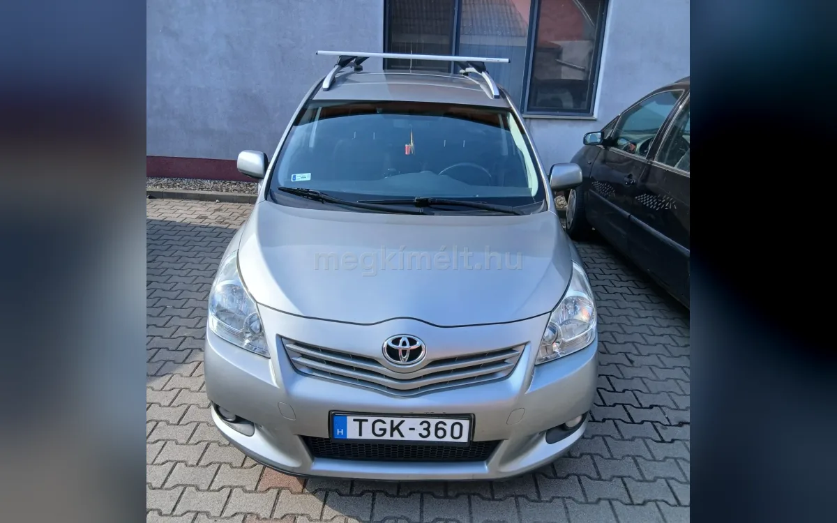 Toyota Verso 2012