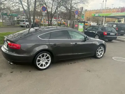 Audi A5 2010 (miniatűr)