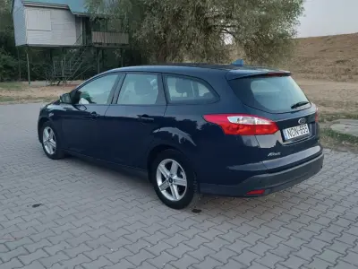 Ford Focus 2013 (miniatűr)