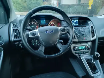 Ford Focus 2013 (miniatűr)