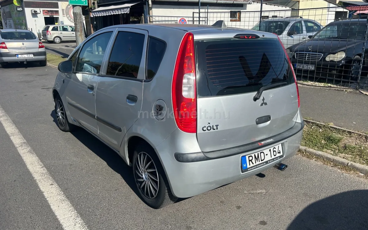 Mitsubishi Colt 2005