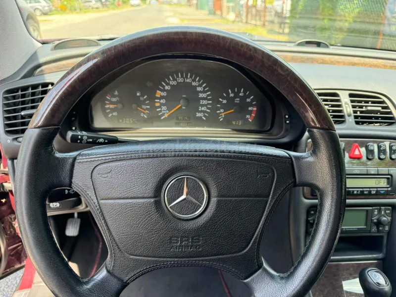 Mercedes-Benz CLK 230 1999