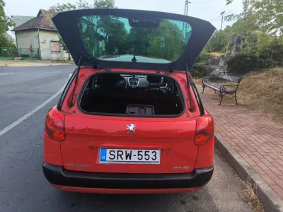 Peugeot 207 2009 (miniatűr)