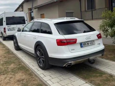 Audi A6 Allroad 2013 (miniatűr)