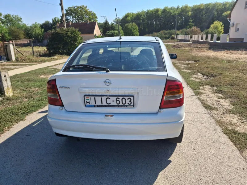 Opel Astra 2002