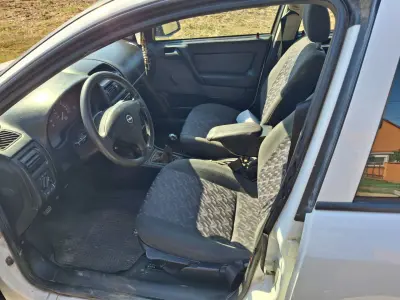 Opel Astra 2002 (miniatűr)