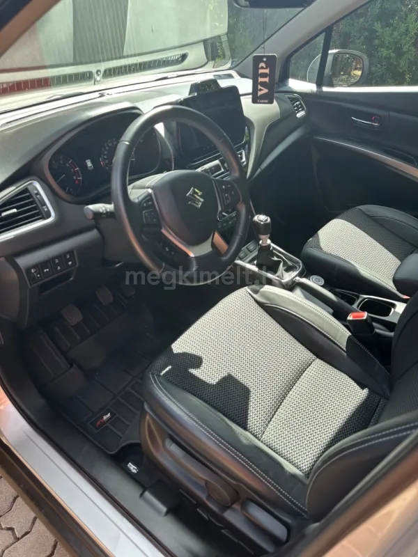 Suzuki SX4 2024