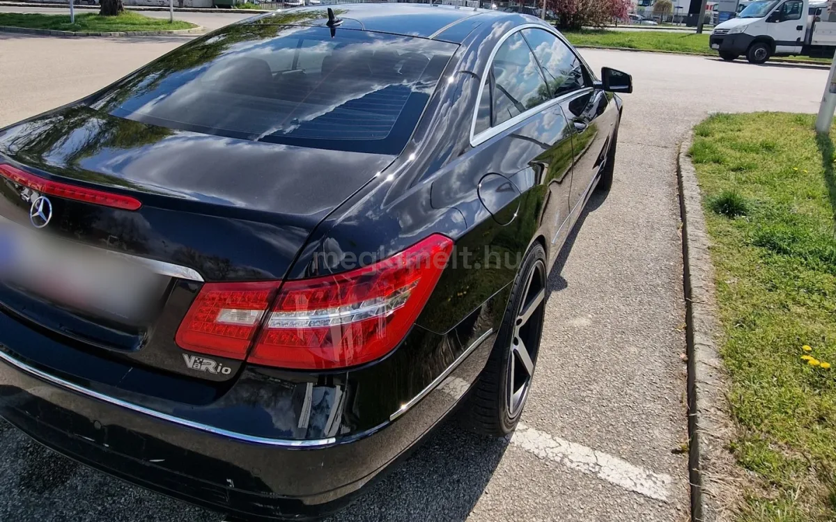 Mercedes-Benz E 350 2010