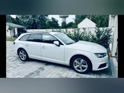 Audi A4 2019 (miniatűr)