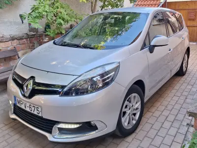 Renault Scenic 2013 (miniatűr)
