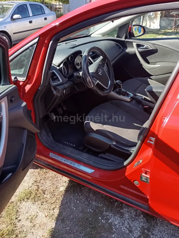 Opel Astra 2010