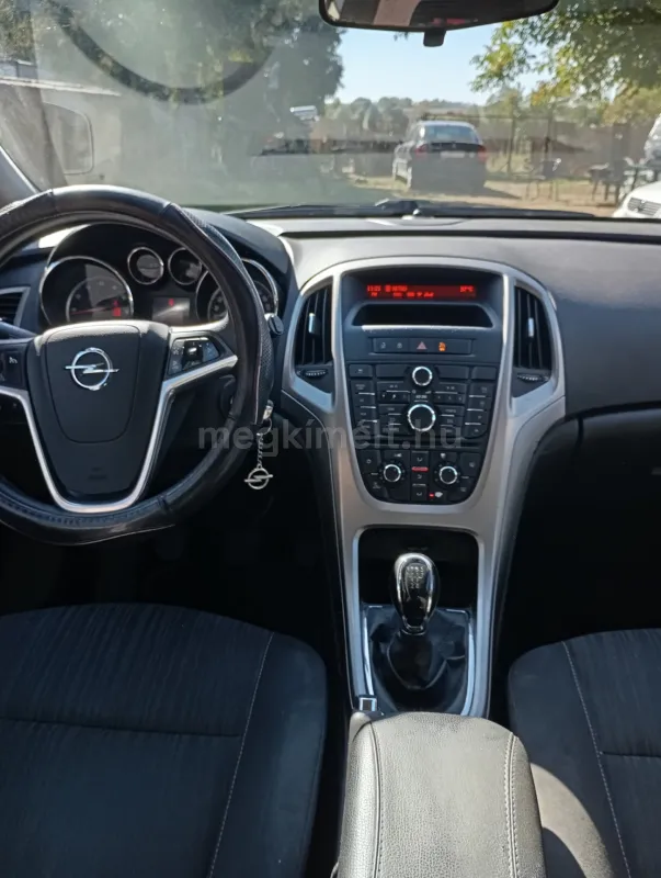 Opel Astra 2010