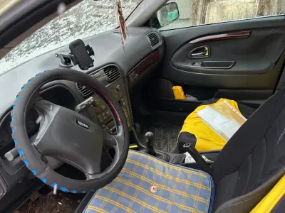 Volvo V40 2001 (miniatűr)