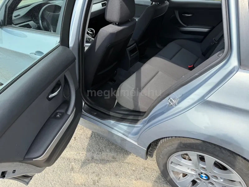 BMW 318 2006