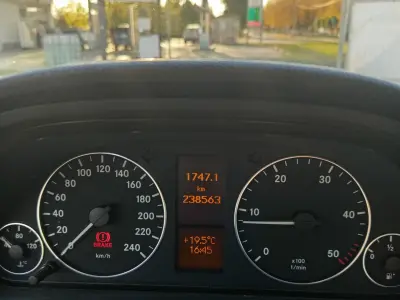 Mercedes-Benz A 200 2004 (miniatűr)