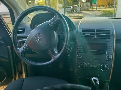 Mercedes-Benz A 200 2004 (miniatűr)