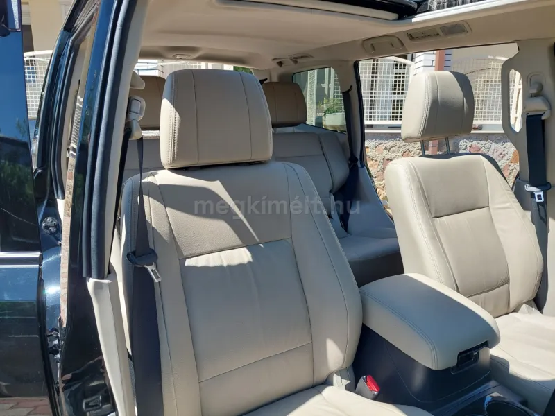 Mitsubishi Pajero 2016