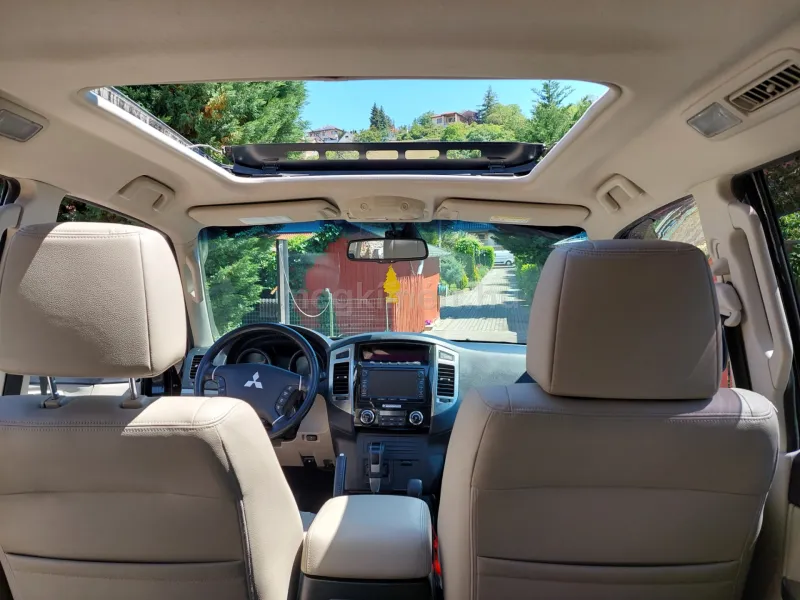 Mitsubishi Pajero 2016