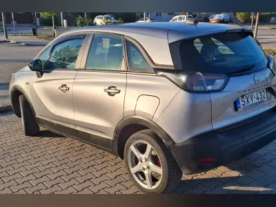 Opel Crossland (X) 2021 (miniatűr)