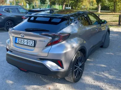 Toyota C-HR 2019 (miniatűr)